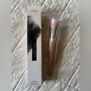 Brand New!! Fenty Beauty 115 Kabuki Buff Foundation Brush